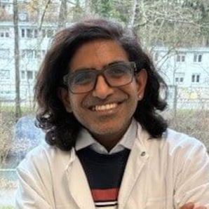 Dr. medic. Vijay Ailawadhi Dr. medic. Vijay Ailawadhi