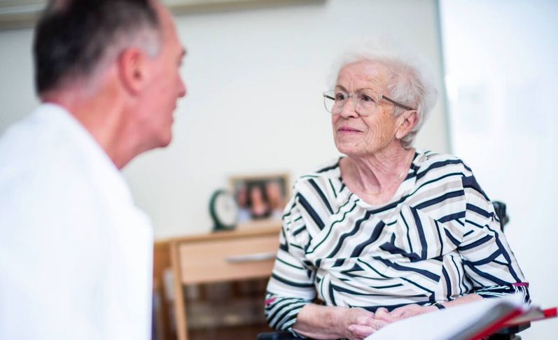 Geriatrische Reha: Voraussetzungen, Ablauf & Behandlung